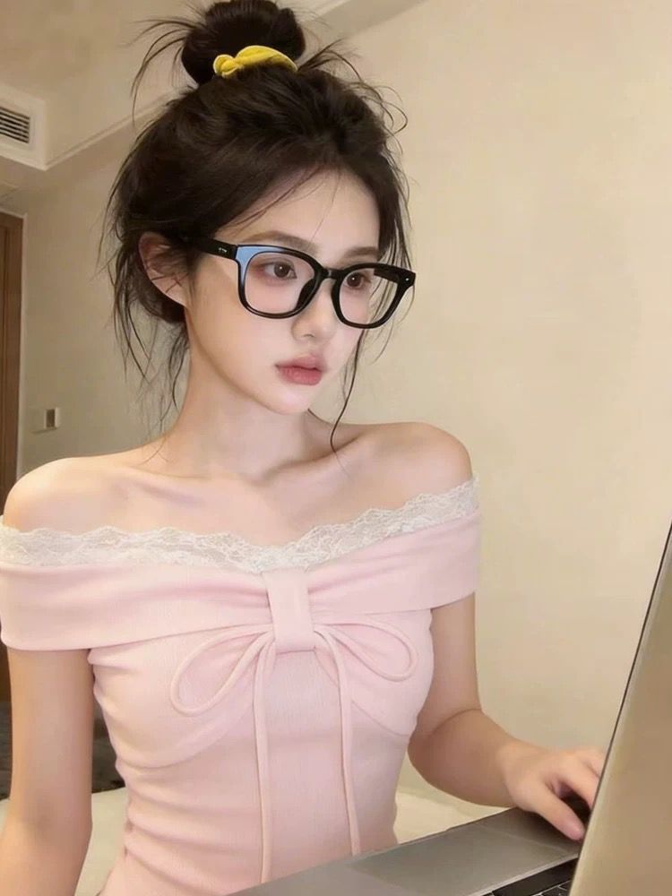 RY2424# 实拍纯欲辣妹一字肩绑带短袖t恤女夏季新款蕾丝拼接收腰显瘦上...