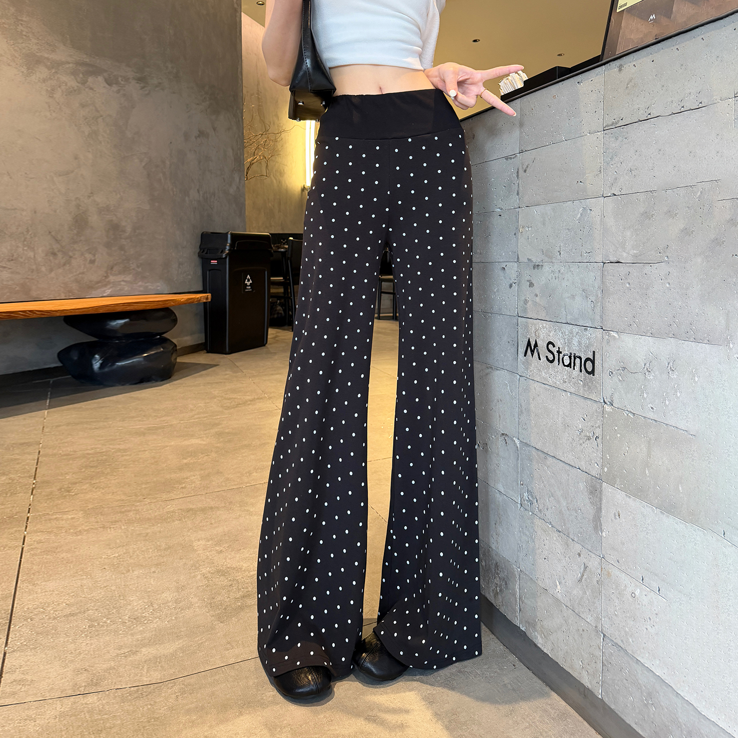 實拍2026夏季新款波點微喇叭褲女高腰垂感修身顯瘦瑜伽運動衛褲女