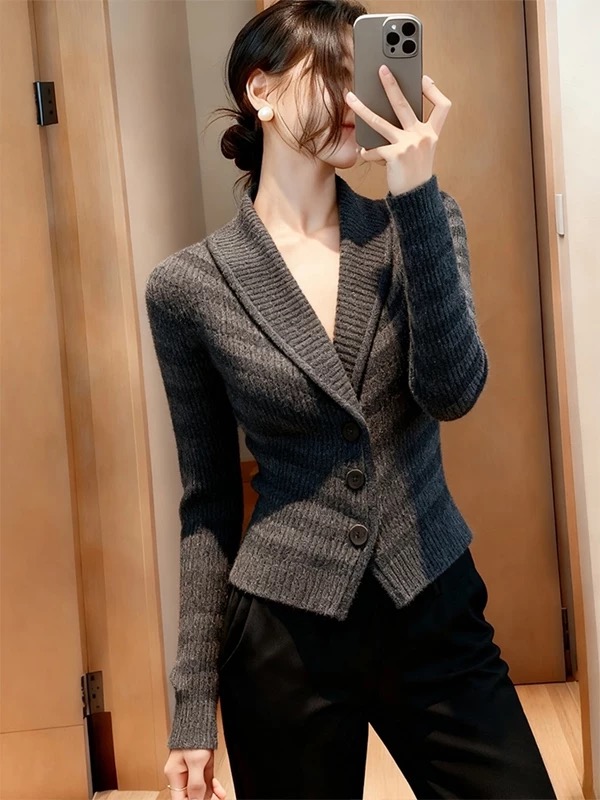 MY15404# 灰色条纹毛衣高端时髦洋气小香风巨好看轻熟气质掐腰针织上衣女裝貨源服裝批發