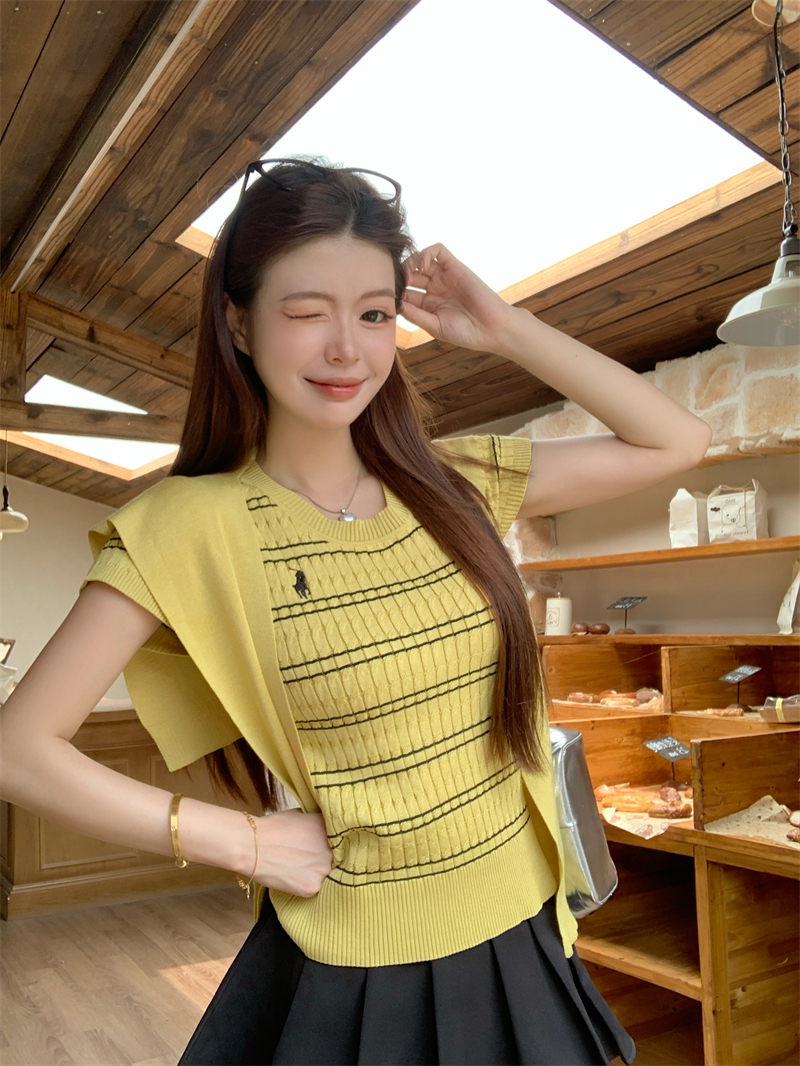 MY11725# 新款 老钱风条纹针织短袖t恤女上衣高级感披肩两件套女裝貨源服裝批發