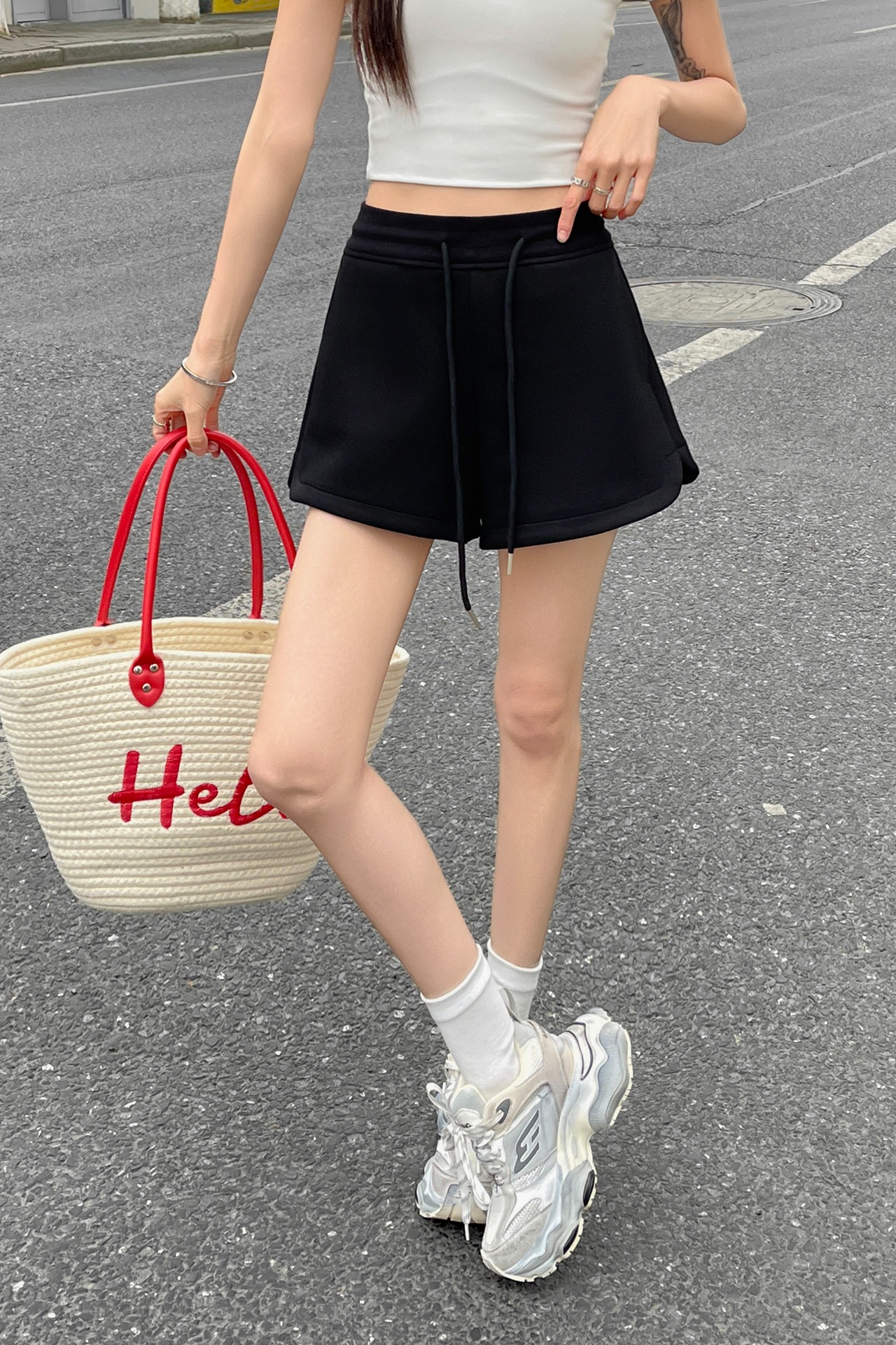 美式復古運動休閑短褲女2026夏季新款抽繩顯瘦熱褲