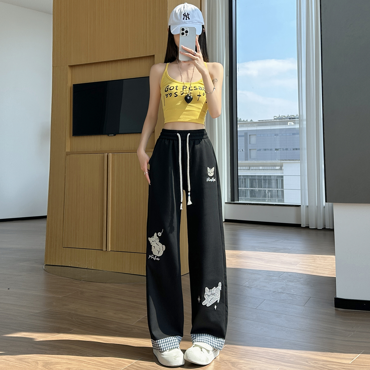 慵懶風卡通貓咪刺繡闊腿褲女夏款拼接格子休閑運動衛褲