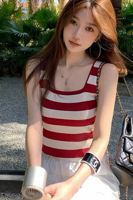 MY17034# 夏季新款韩版甜美方领撞色条纹无袖修身显瘦短款背心上衣女裝...