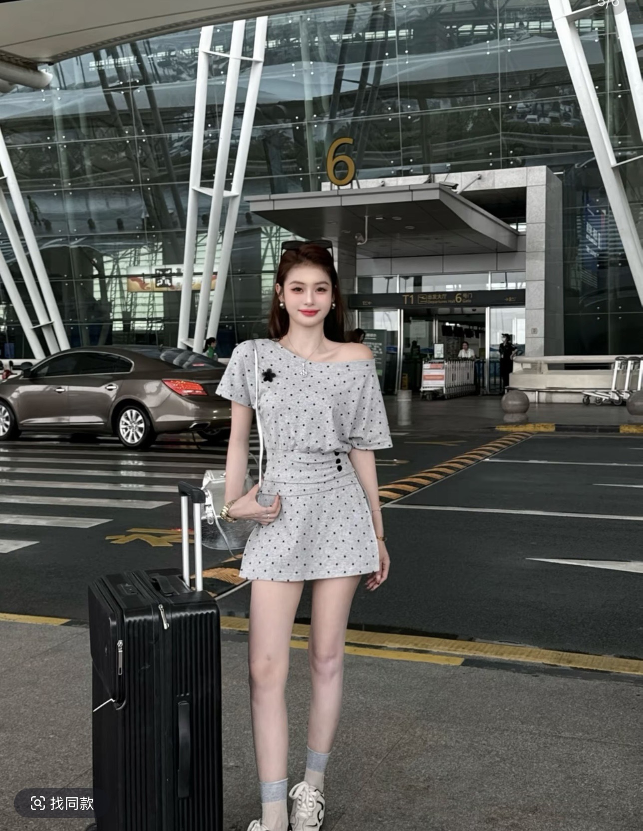 星落白裳设计波点收腰上衣+开叉短裙两件套 服裝批發女裝批發服飾貨源