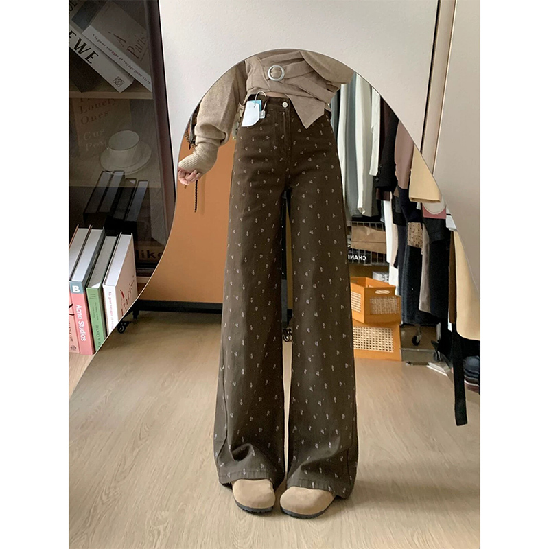 美拉德復古棕色碎花牛仔褲女春秋2026新款高腰寬松直筒闊腿褲子