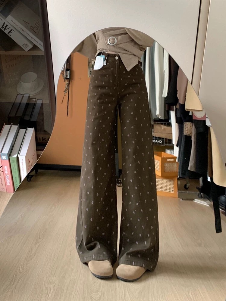美拉德復古棕色碎花牛仔褲女春秋2026新款高腰寬松直筒闊腿褲子