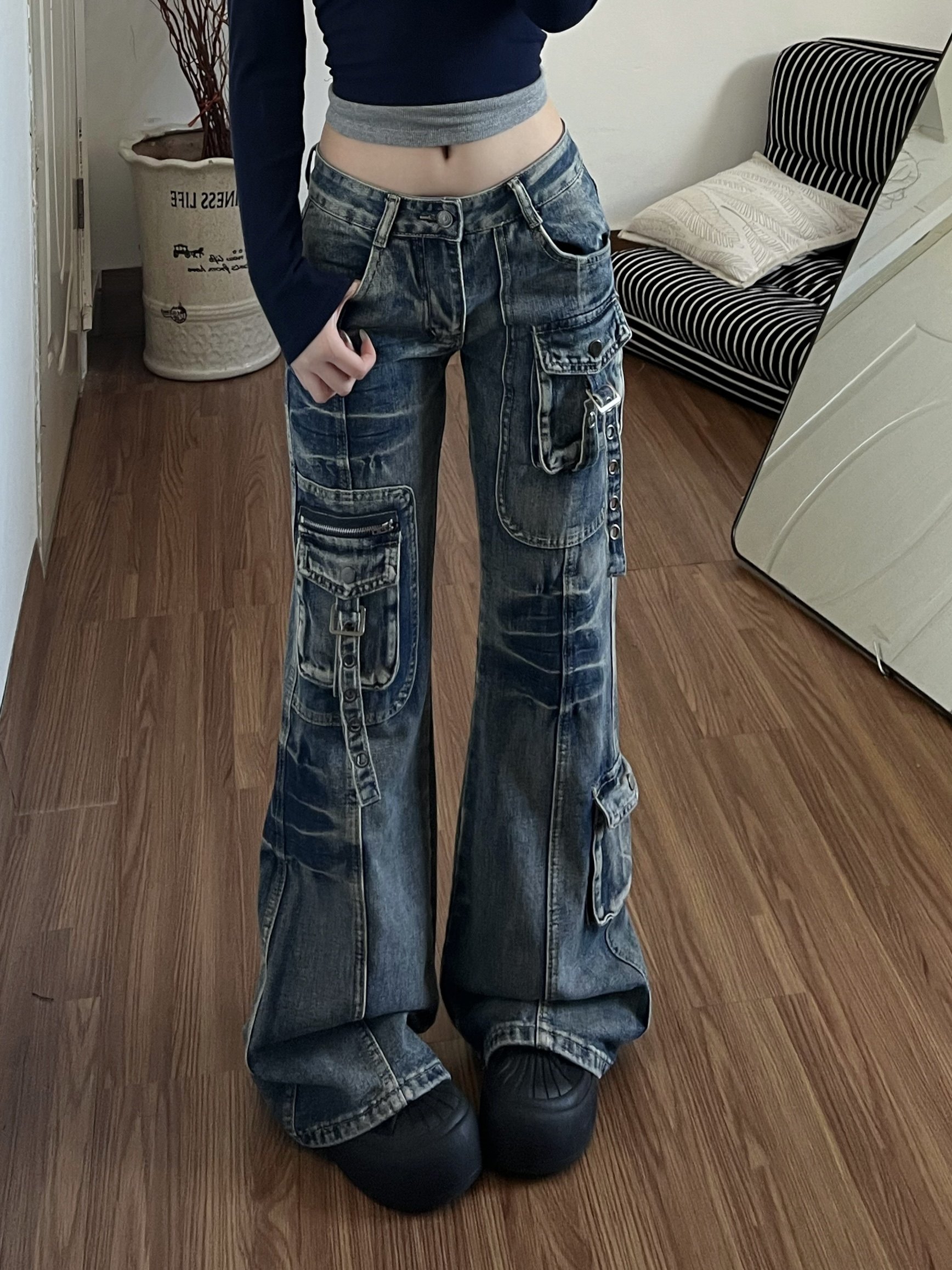 春季美式復古辣妹工裝微喇牛仔褲女2026新款多口袋設計感喇叭長褲