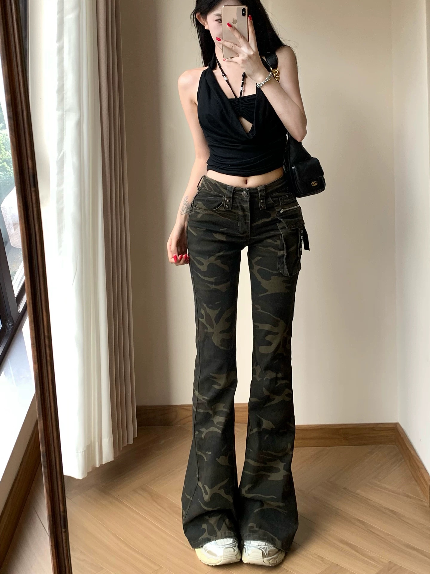 低腰微喇叭迷彩牛仔褲女2026春秋新款潮酷辣妹修身工裝褲