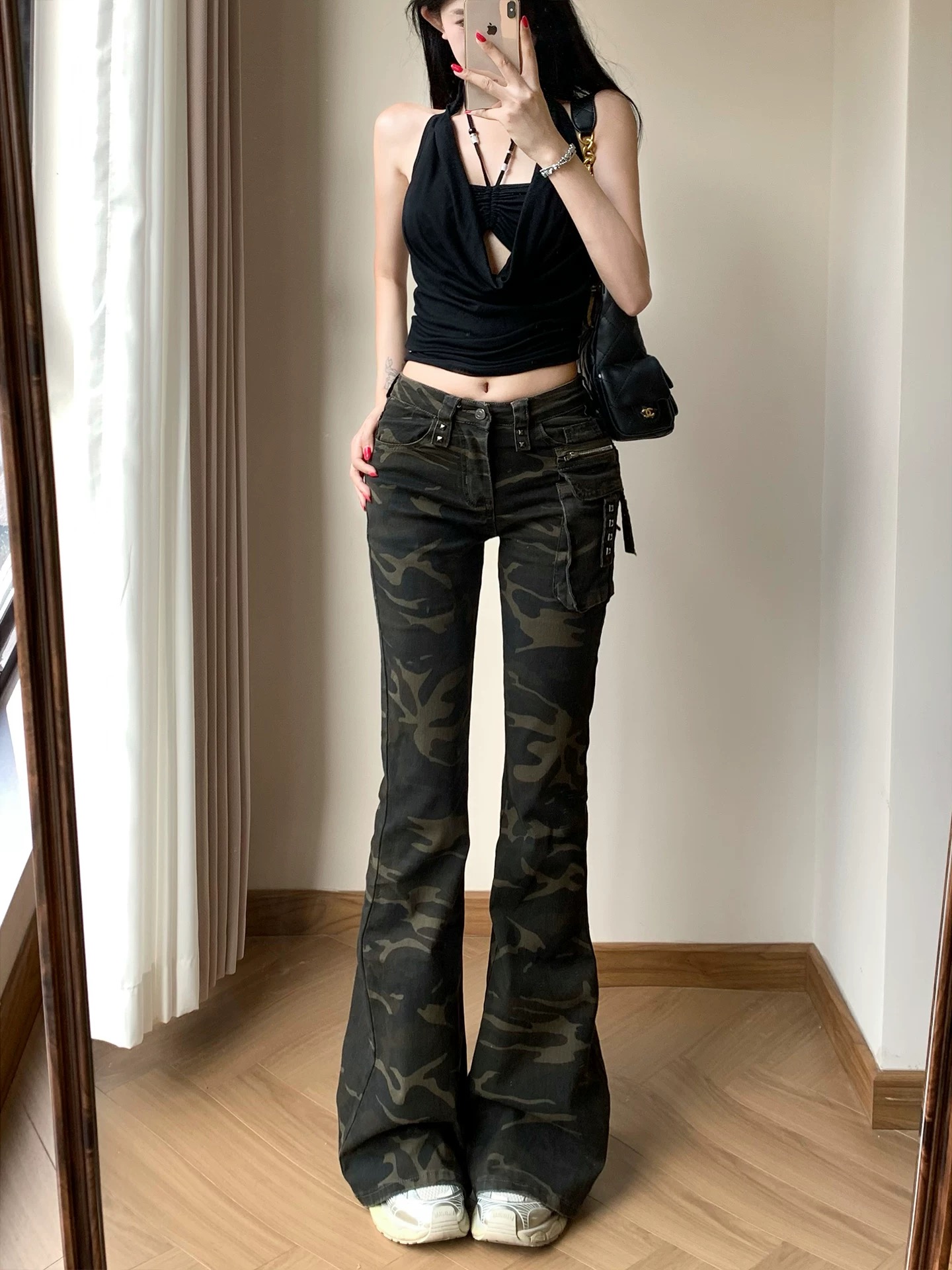 低腰微喇叭迷彩牛仔褲女2026春秋新款潮酷辣妹修身工裝褲