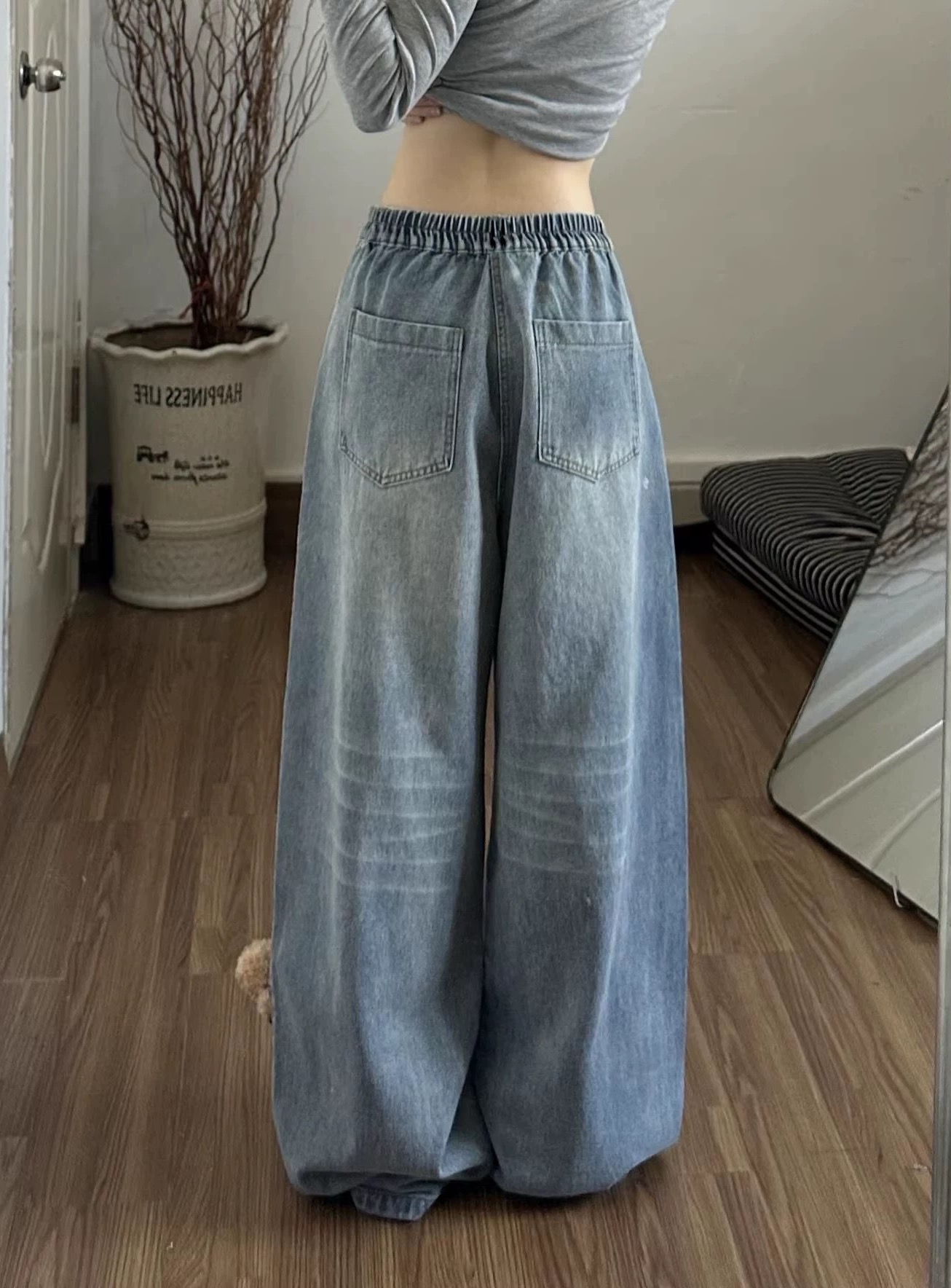 美式刺繡小熊掛件磨破牛仔褲褲子女款2026春季新款寬松直筒闊腿褲