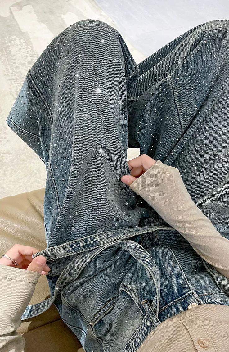 春夏新款設計感淺藍燙鉆閃閃闊腿牛仔褲女高腰梨形寬松直筒褲子
