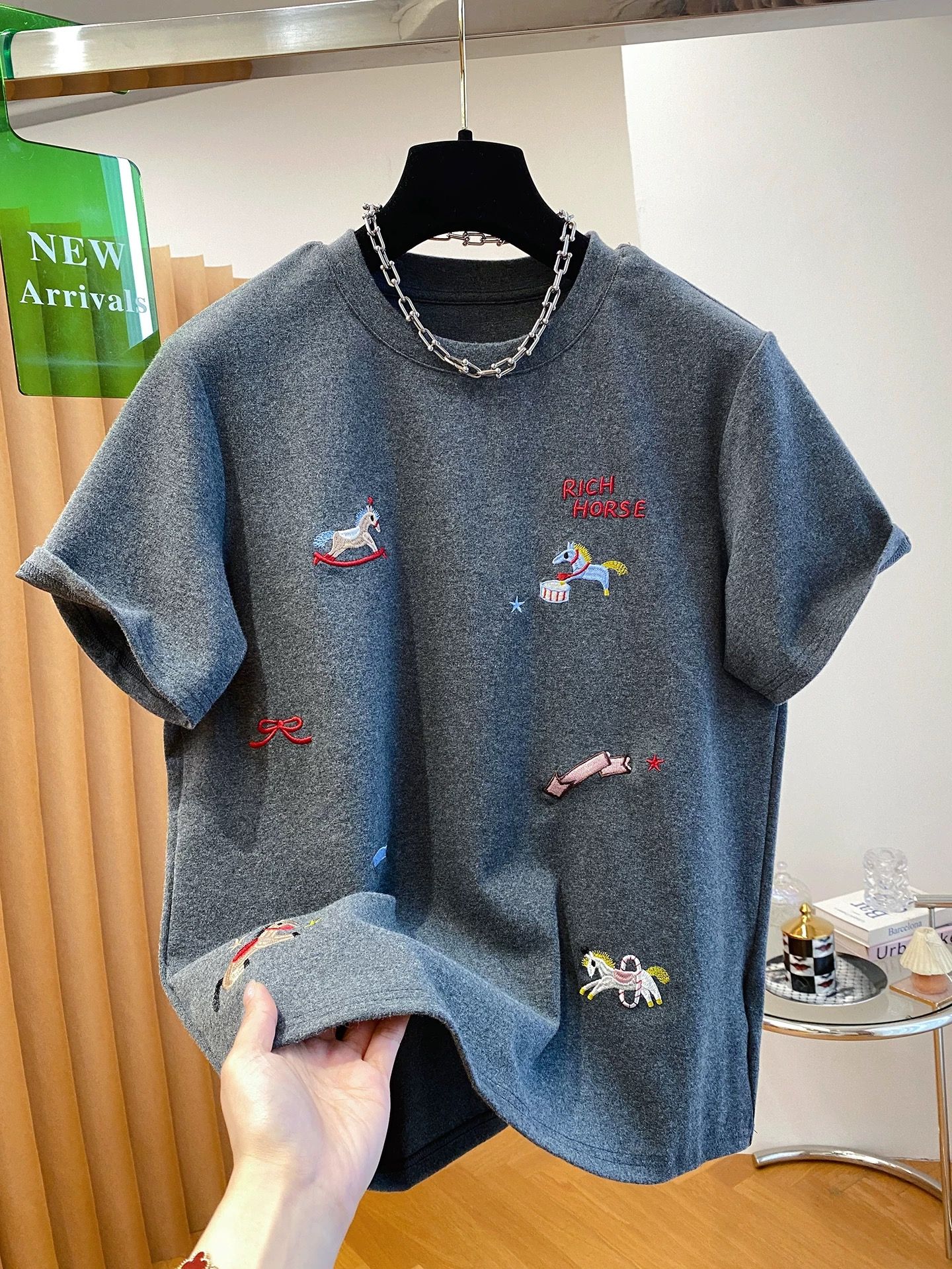 MY17352# 德绒特大码300斤刺绣短袖T恤新款宽松显瘦上衣女裝貨源服...