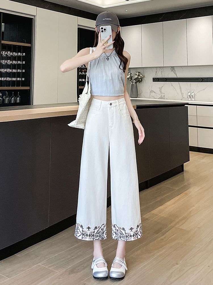 實拍白色國風刺繡闊腿牛仔褲女2026夏季薄款寬松遮肉八九分奶奶褲