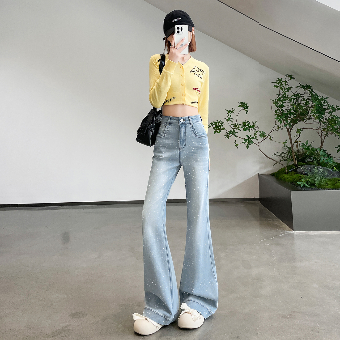 實拍超火鉑金閃粉微喇牛仔褲女2026春夏季新款亮閃燙鉆緊身喇叭褲