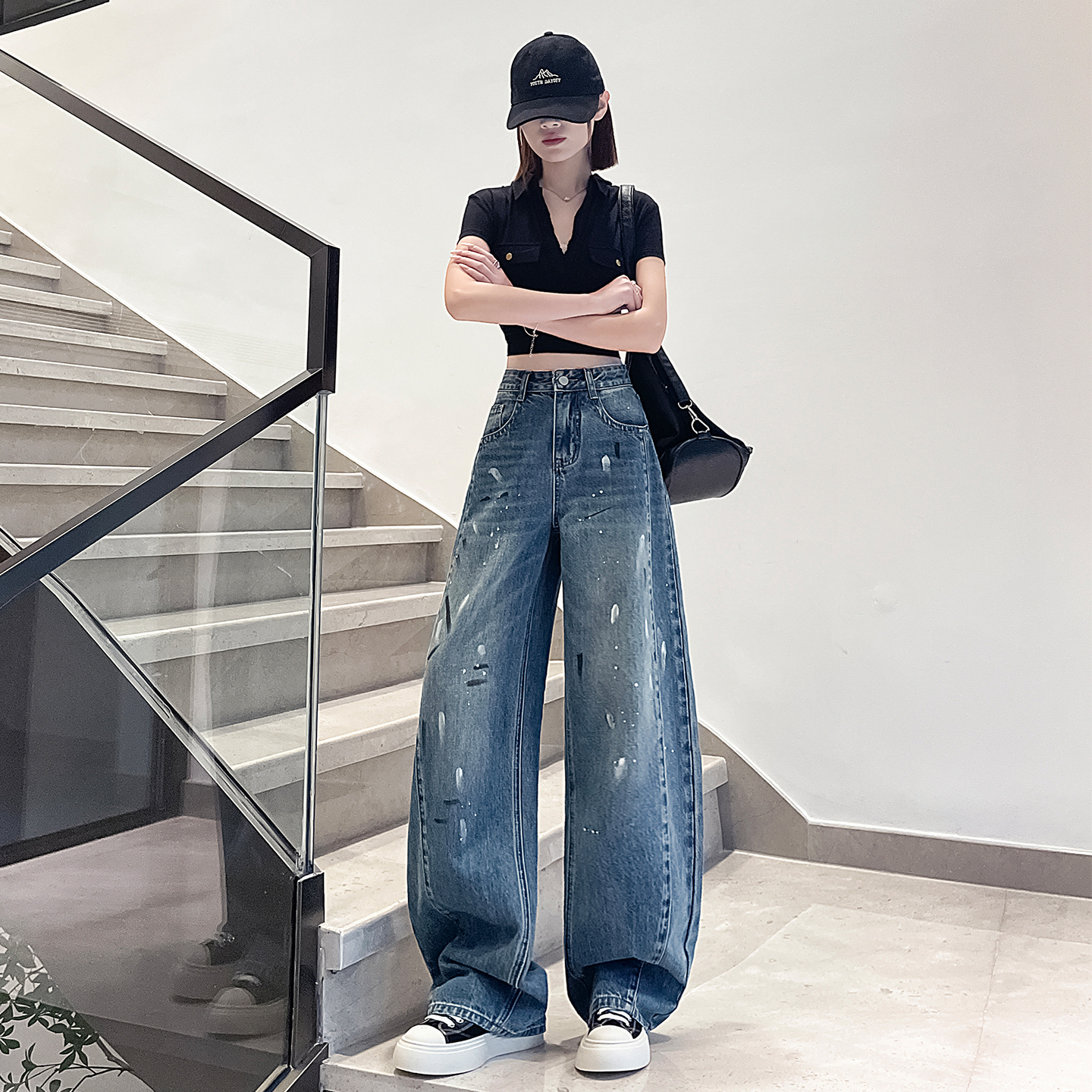 實拍超火涂彩彎刀牛仔褲女2026春季新款寬松設計感慵懶風鐮刀褲子