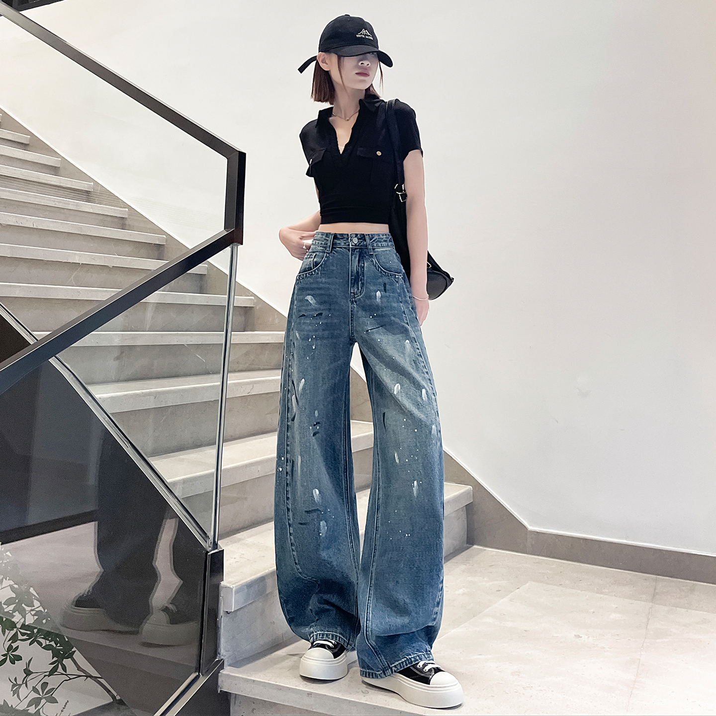 實拍超火涂彩彎刀牛仔褲女2026春季新款寬松設計感慵懶風鐮刀褲子