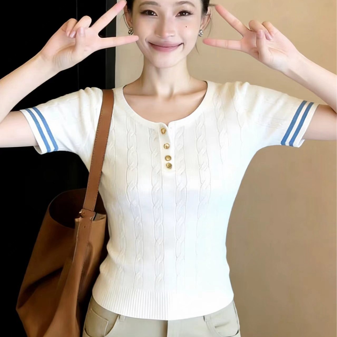 新款2026夏季設計感麻花紋冰絲針織短袖獨特百搭白色上衣