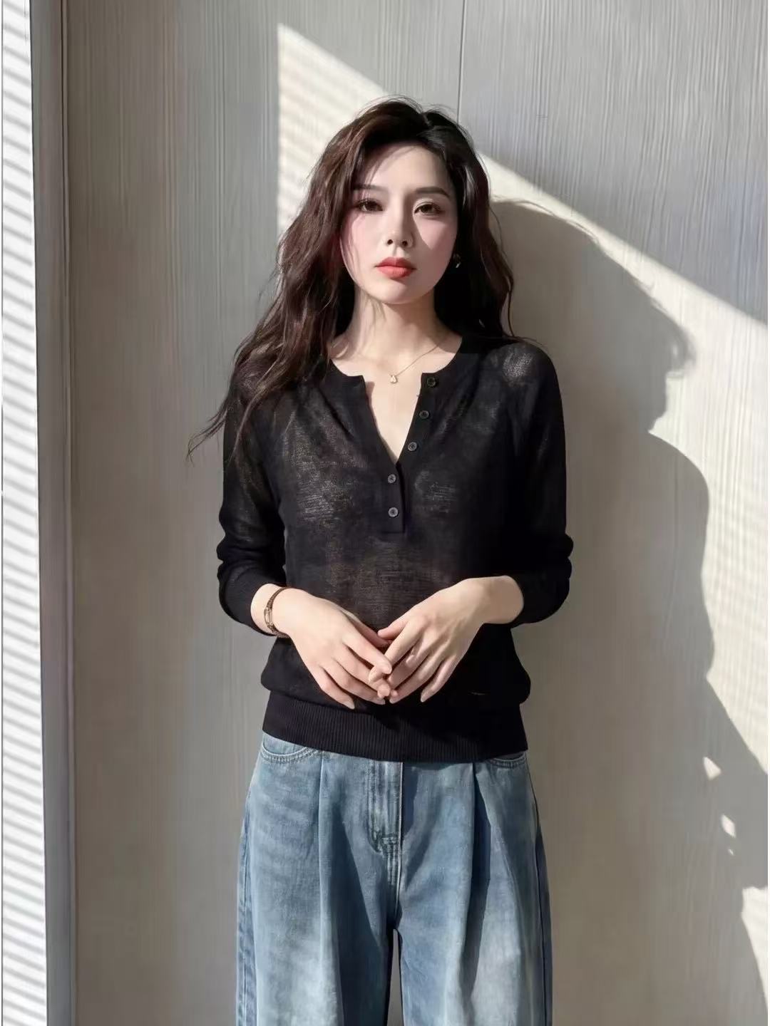 黑色微透鏤空V領防曬針織罩衫女夏季薄紗寬松獨特漂亮巨好看上衣