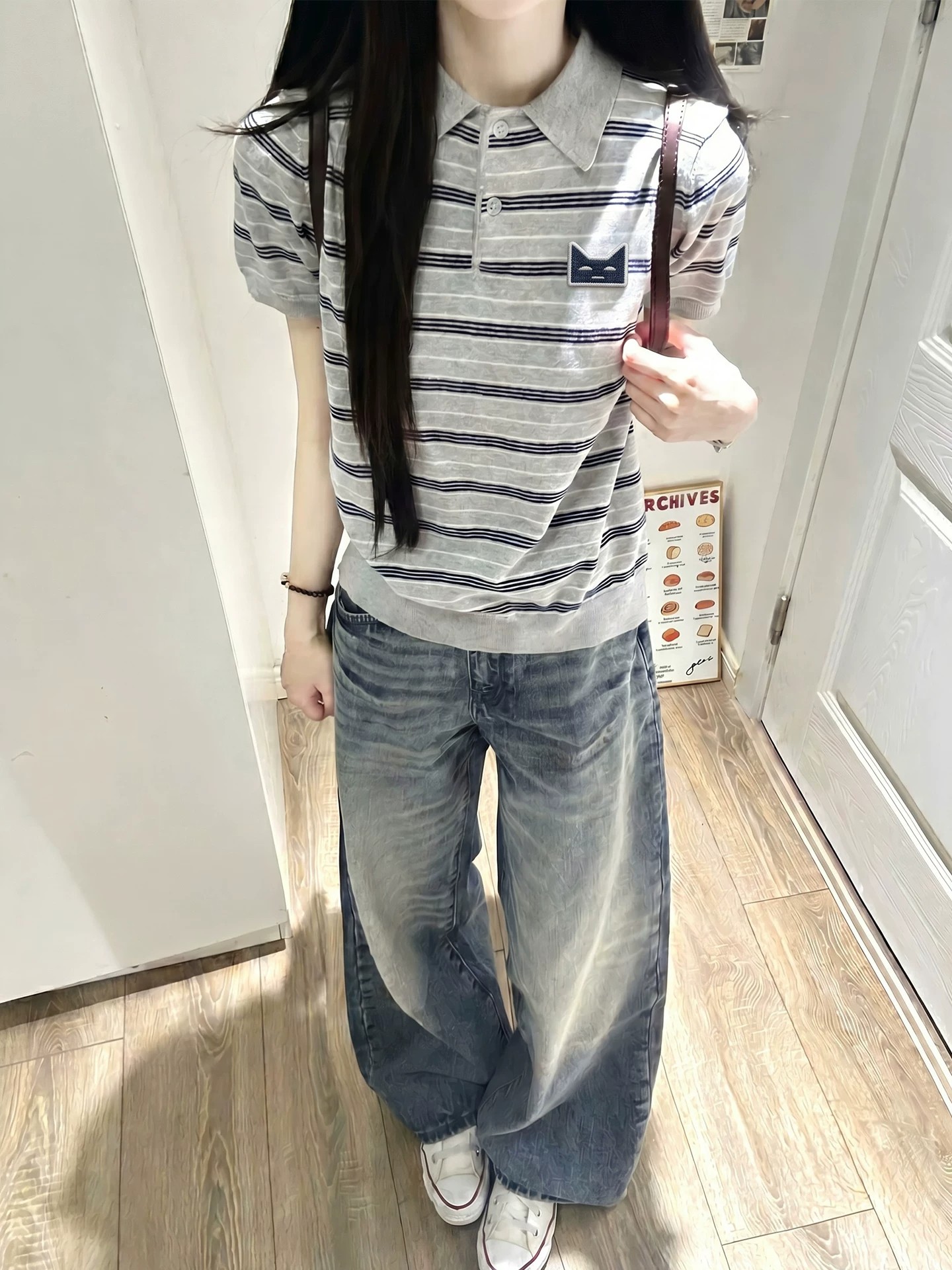 條紋刺繡POLO領針織短袖上衣女夏季薄款顯瘦條紋設計感獨特T恤ins