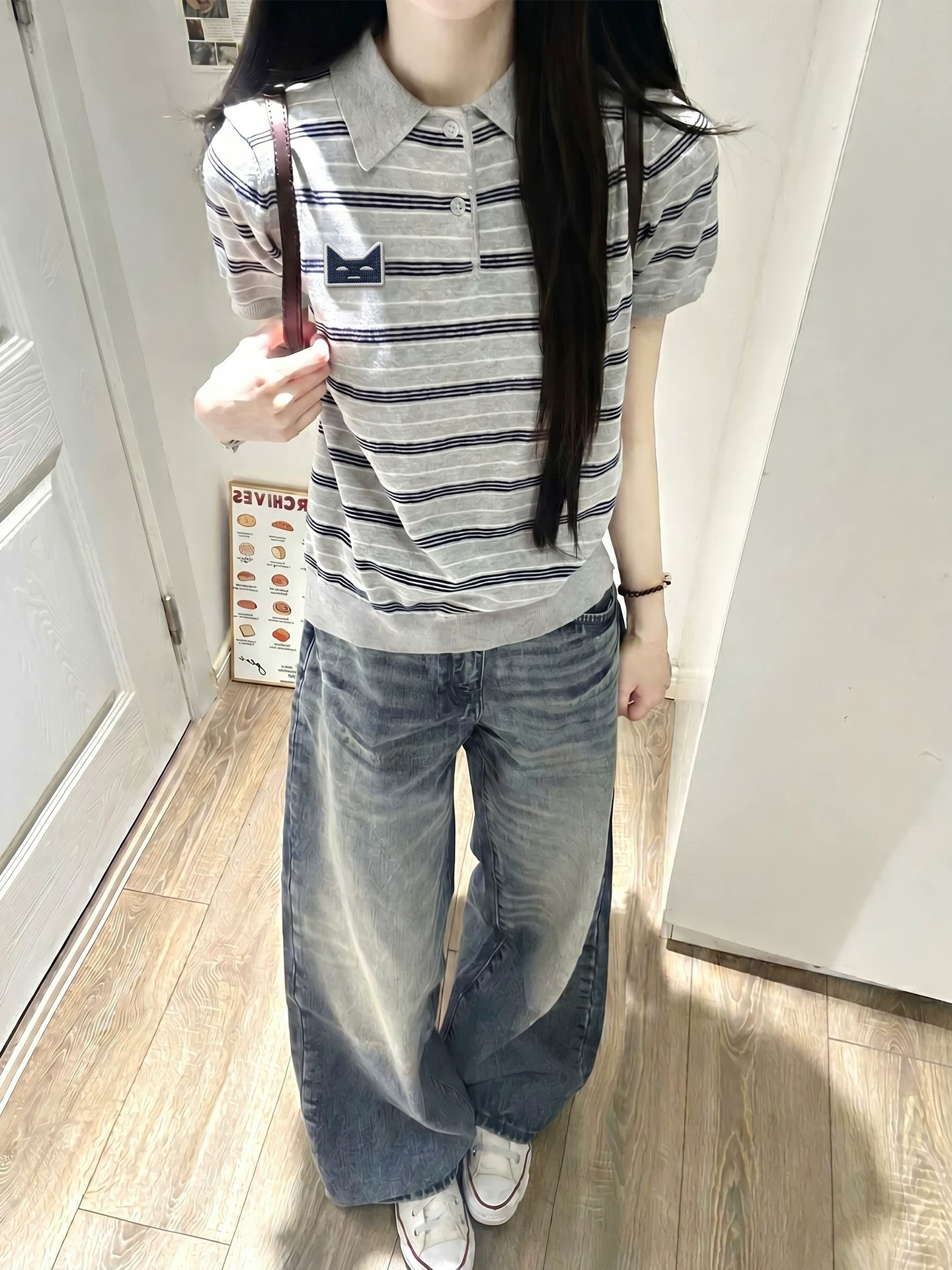 條紋刺繡POLO領針織短袖上衣女夏季薄款顯瘦條紋設計感獨特T恤ins