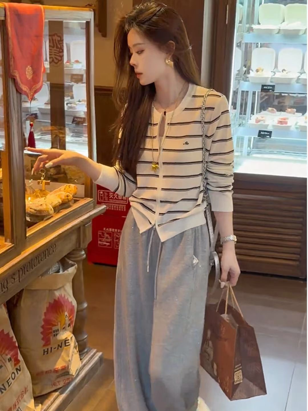 春夏季搭配條紋針織衫休閑簡約慵懶風上衣女