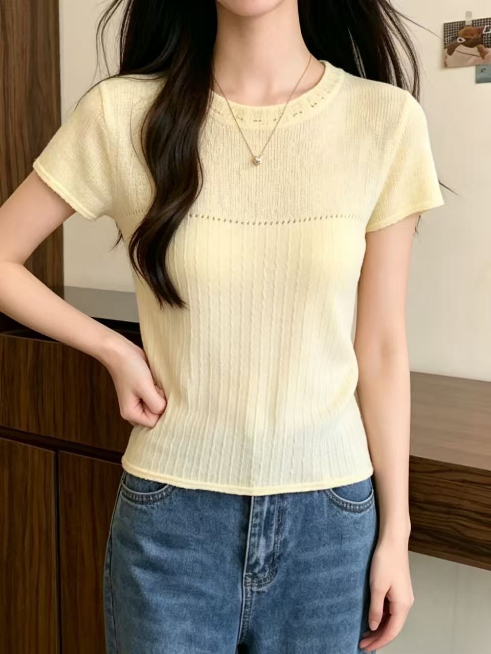 溫柔風黃色圓領短袖針織衫女2026新款薄款夏季薄款冰絲短款上衣女