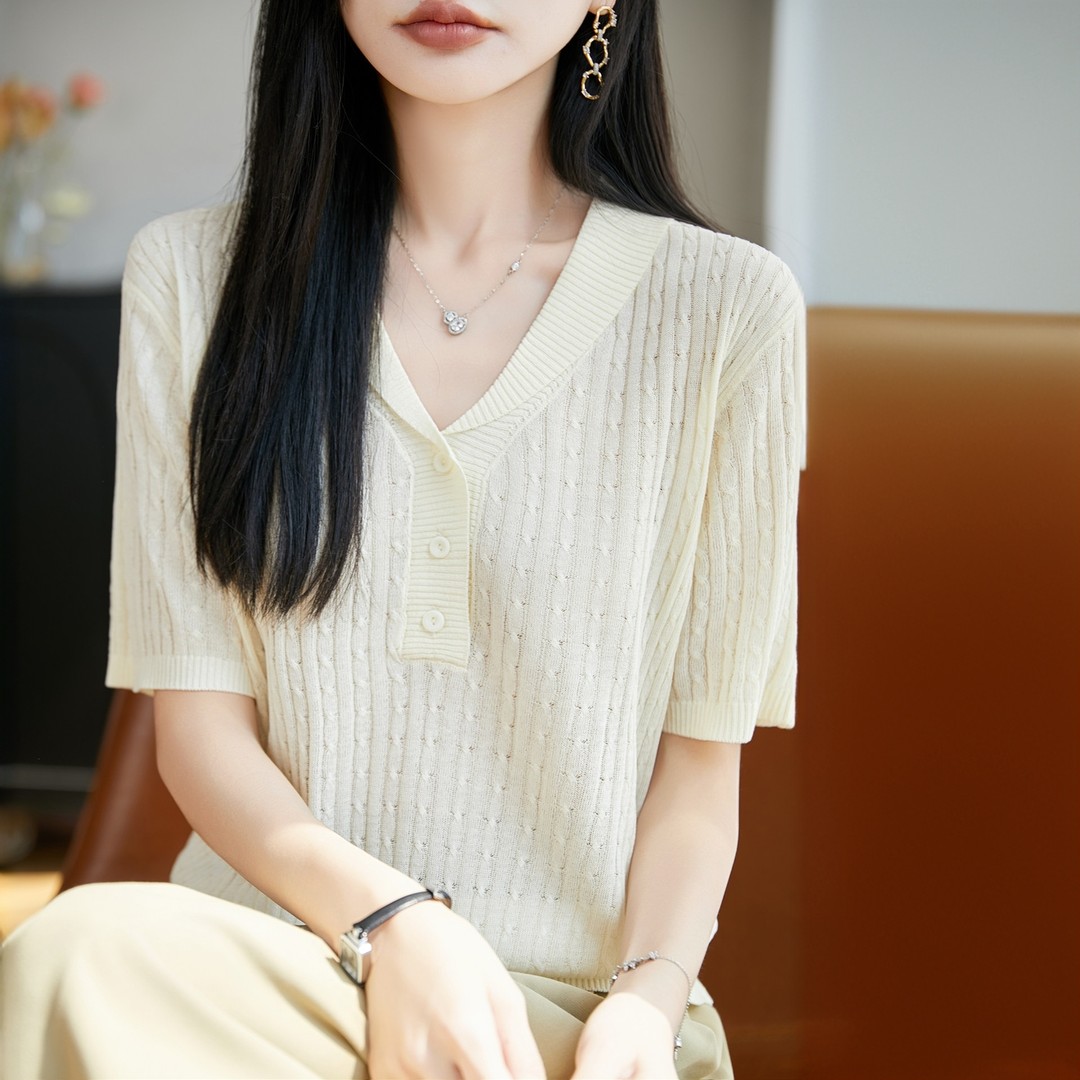 老錢風翻領針織短袖t恤女夏季2026新款巨好看修身顯瘦V領正肩上衣