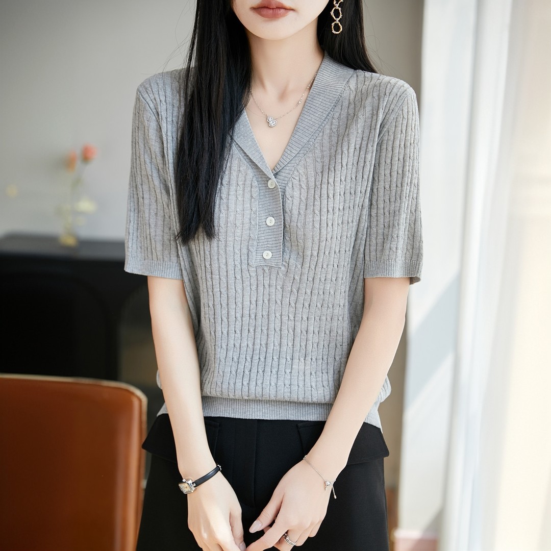 老錢風翻領針織短袖t恤女夏季2026新款巨好看修身顯瘦V領正肩上衣
