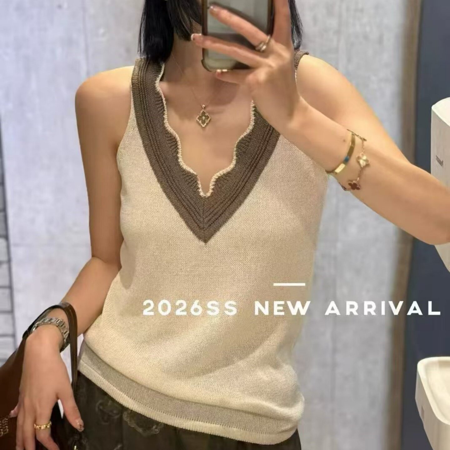 花邊v領拼接無袖背心T恤女夏季2026新款修身顯瘦簡約撞色百搭上衣