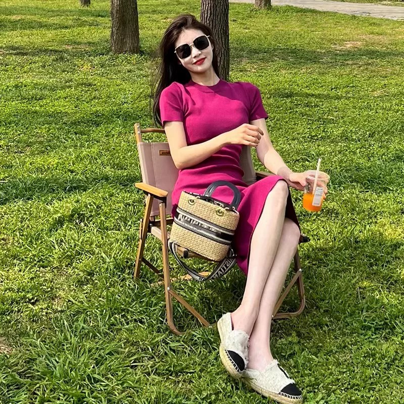 又a又颯女裝御姐風茶歇法式收腰顯瘦玫紅色修身T恤連衣裙子女夏季
