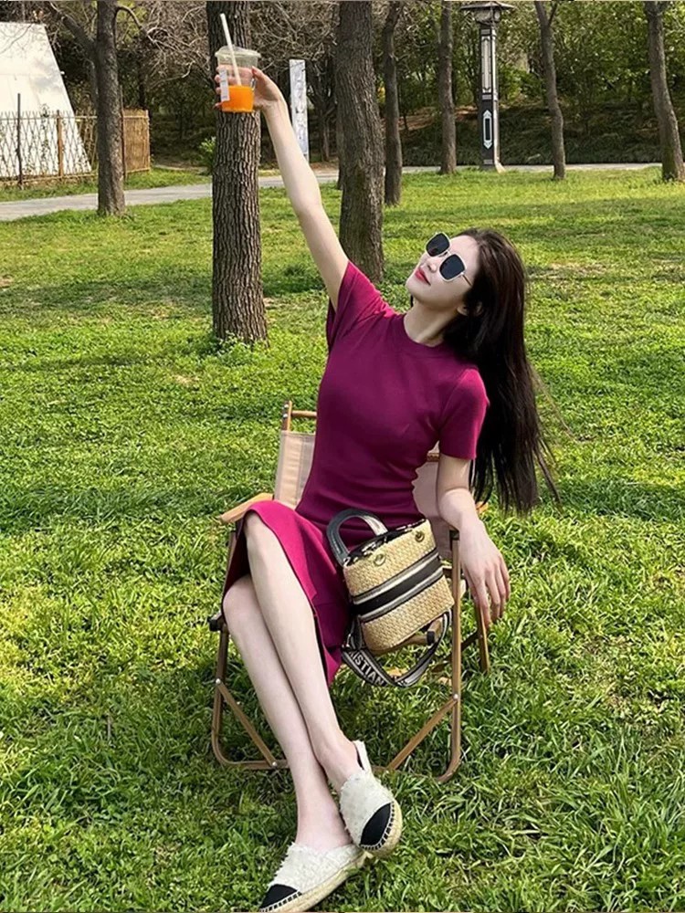 又a又颯女裝御姐風茶歇法式收腰顯瘦玫紅色修身T恤連衣裙子女夏季