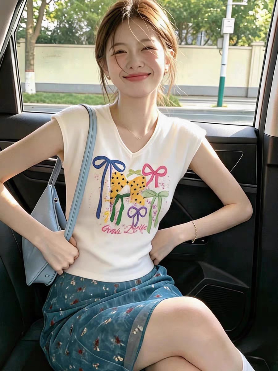 韓系蝴蝶結印花v領短袖t恤女夏季新款正肩修身顯瘦短款小上衣