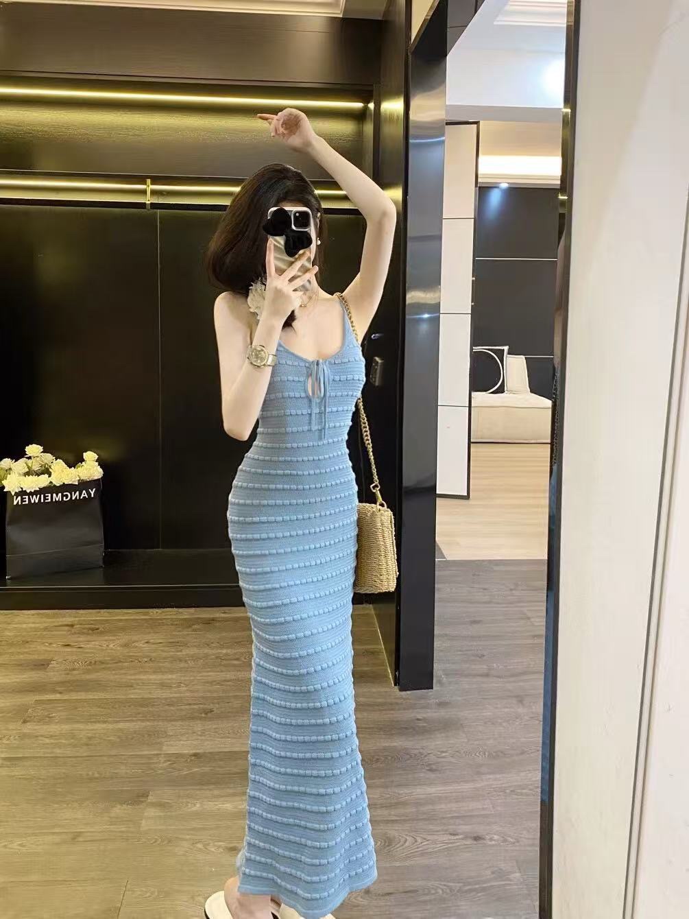 Leathercat超好看連衣裙女夏季2026新款法式收腰顯瘦針織吊帶長裙
