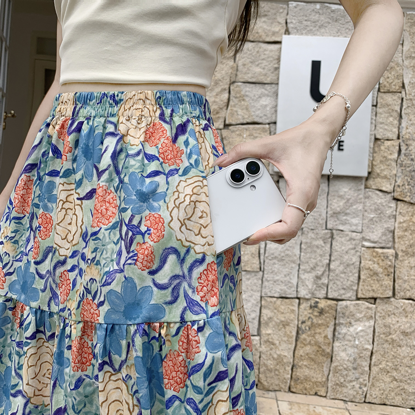 油畫風花朵印花半身裙女2026夏高腰減齡松緊腰拼接蛋糕裙A字傘裙