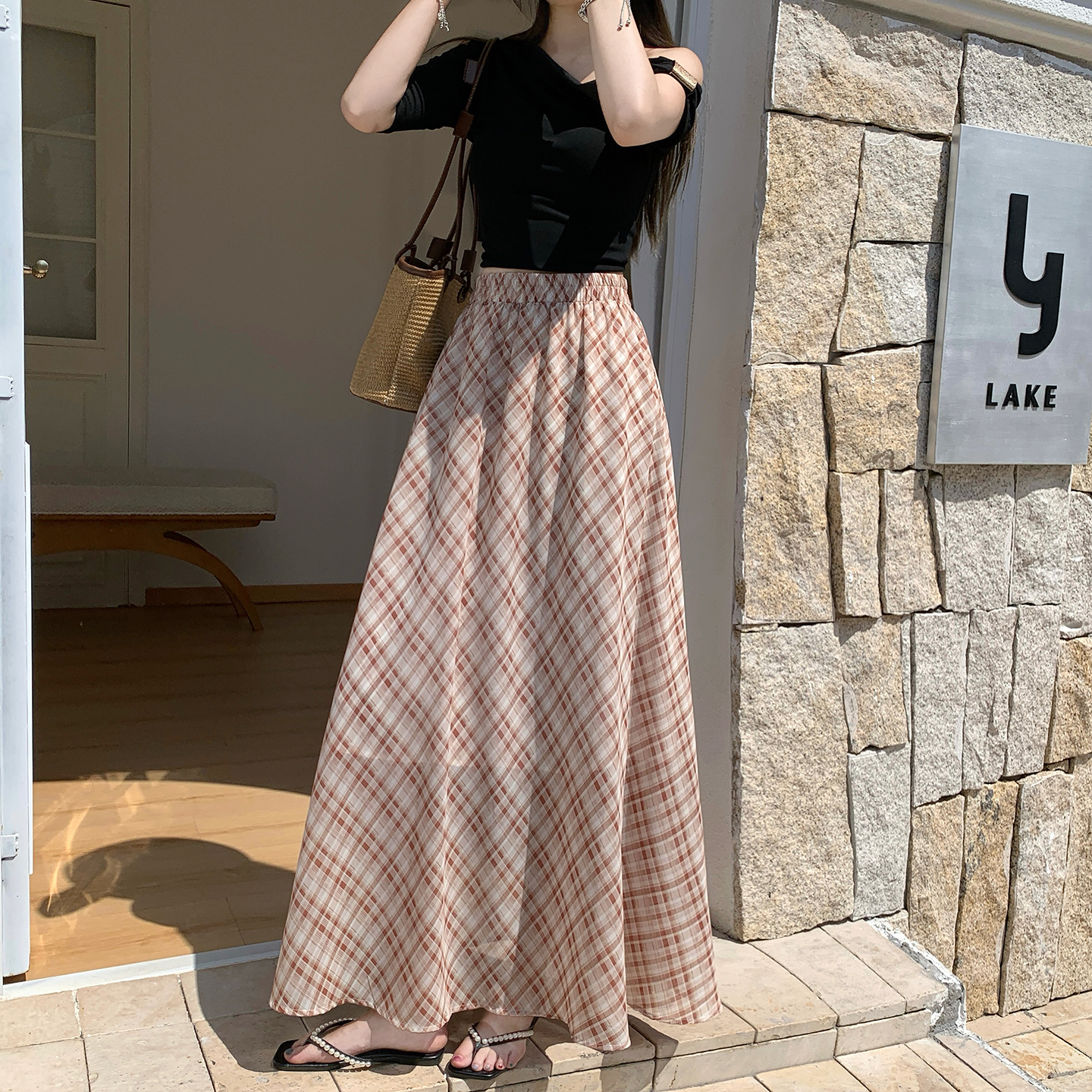 日系簡約風溫柔優雅垂感格子半身裙2026年夏季新款顯瘦遮胯女