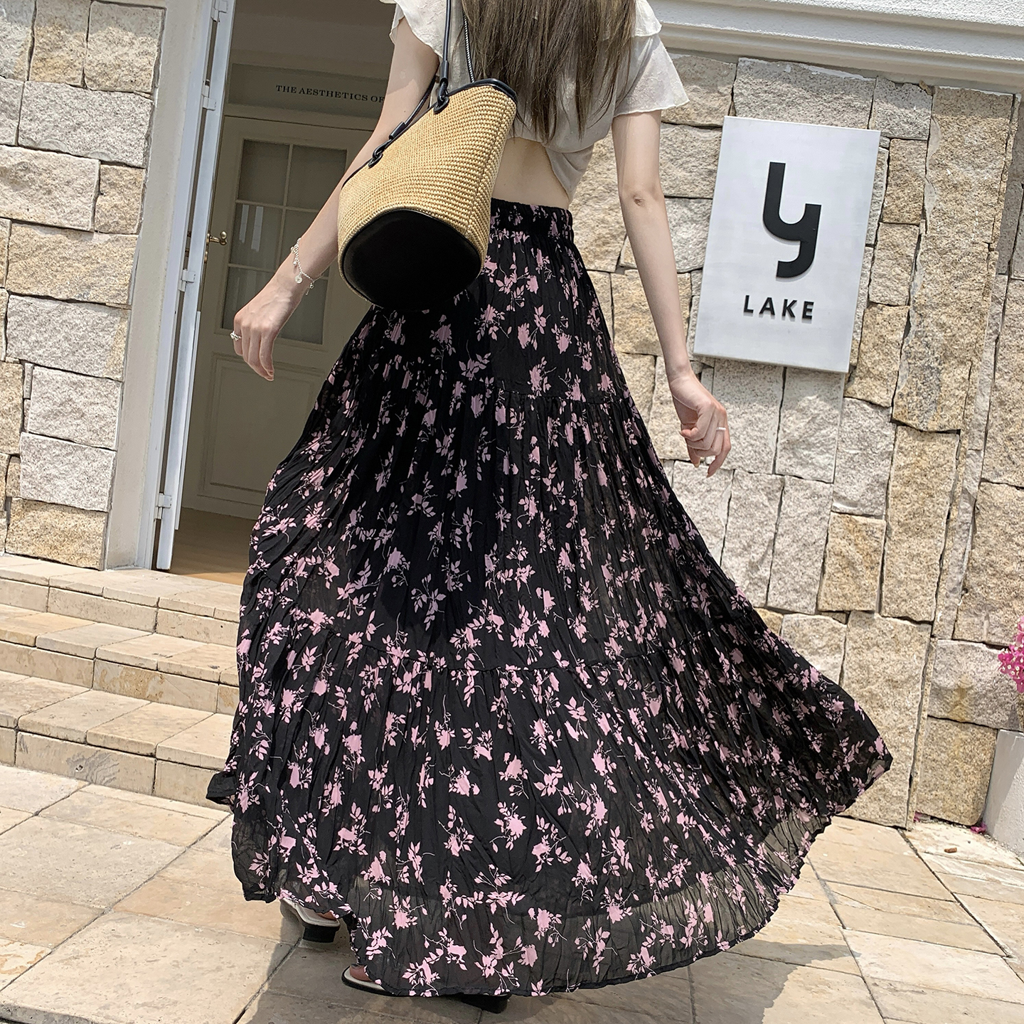 法式印花時尚百搭半身裙女2026夏季新款減齡褶皺碎花顯瘦a字傘裙