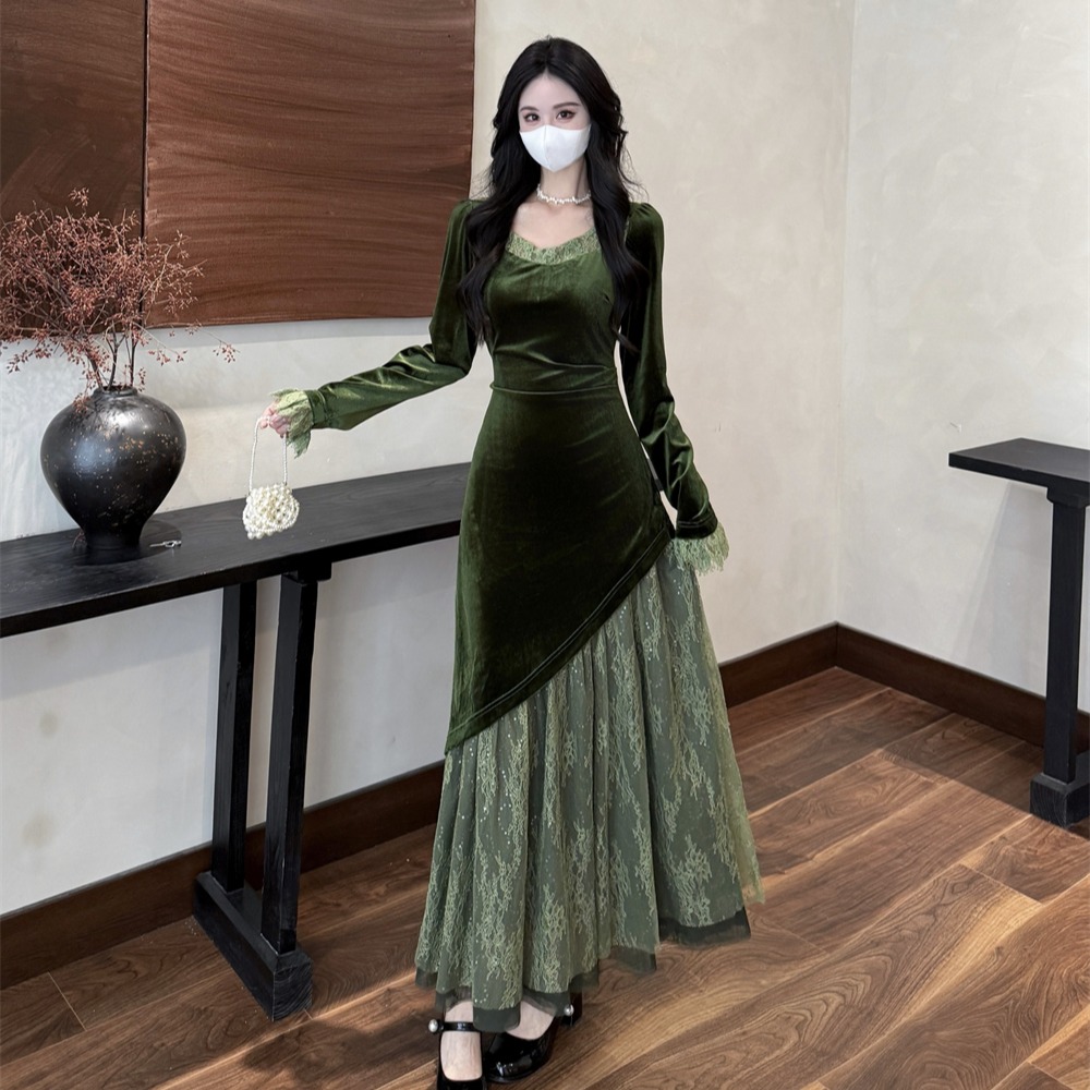 MY17125#法式复古浪漫蕾丝拼接设计感收腰显廋秋冬新款丝绒大码连衣裙