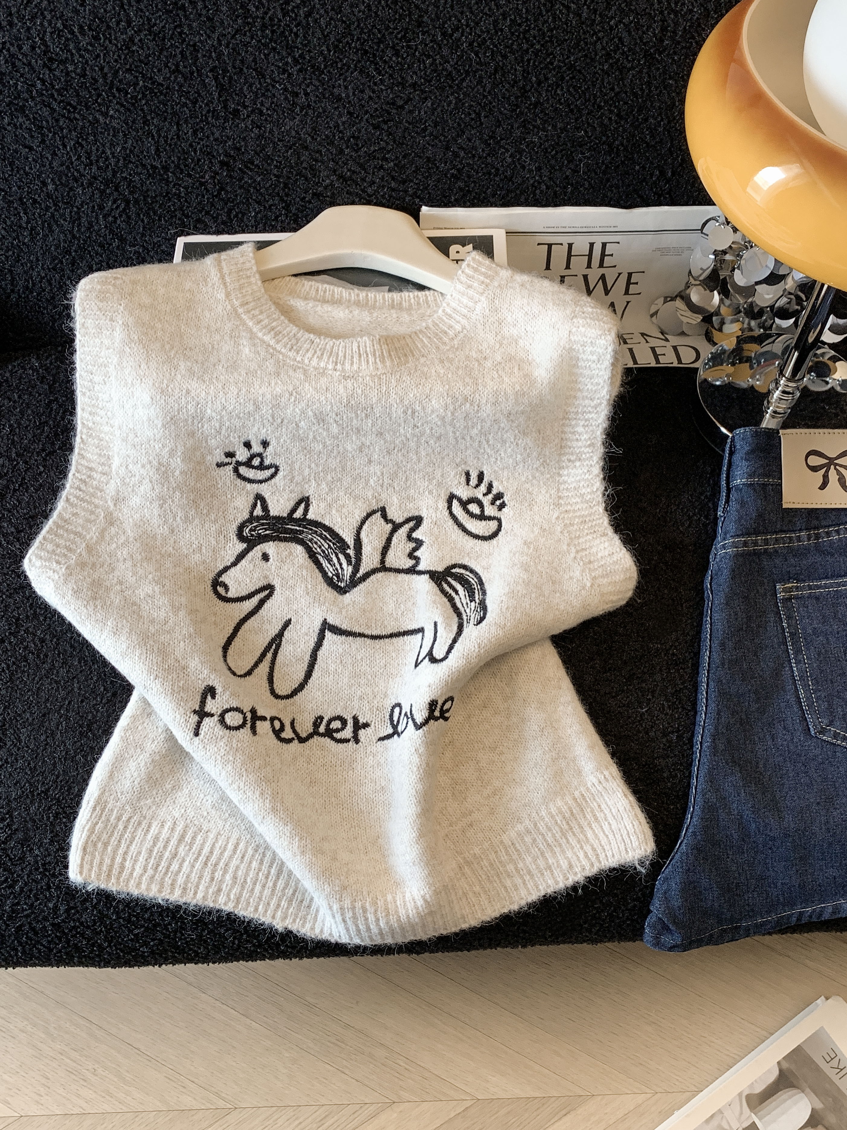 實拍 小馬刺繡圓領針織馬甲女春秋新款外穿疊穿無袖毛衣坎肩背心