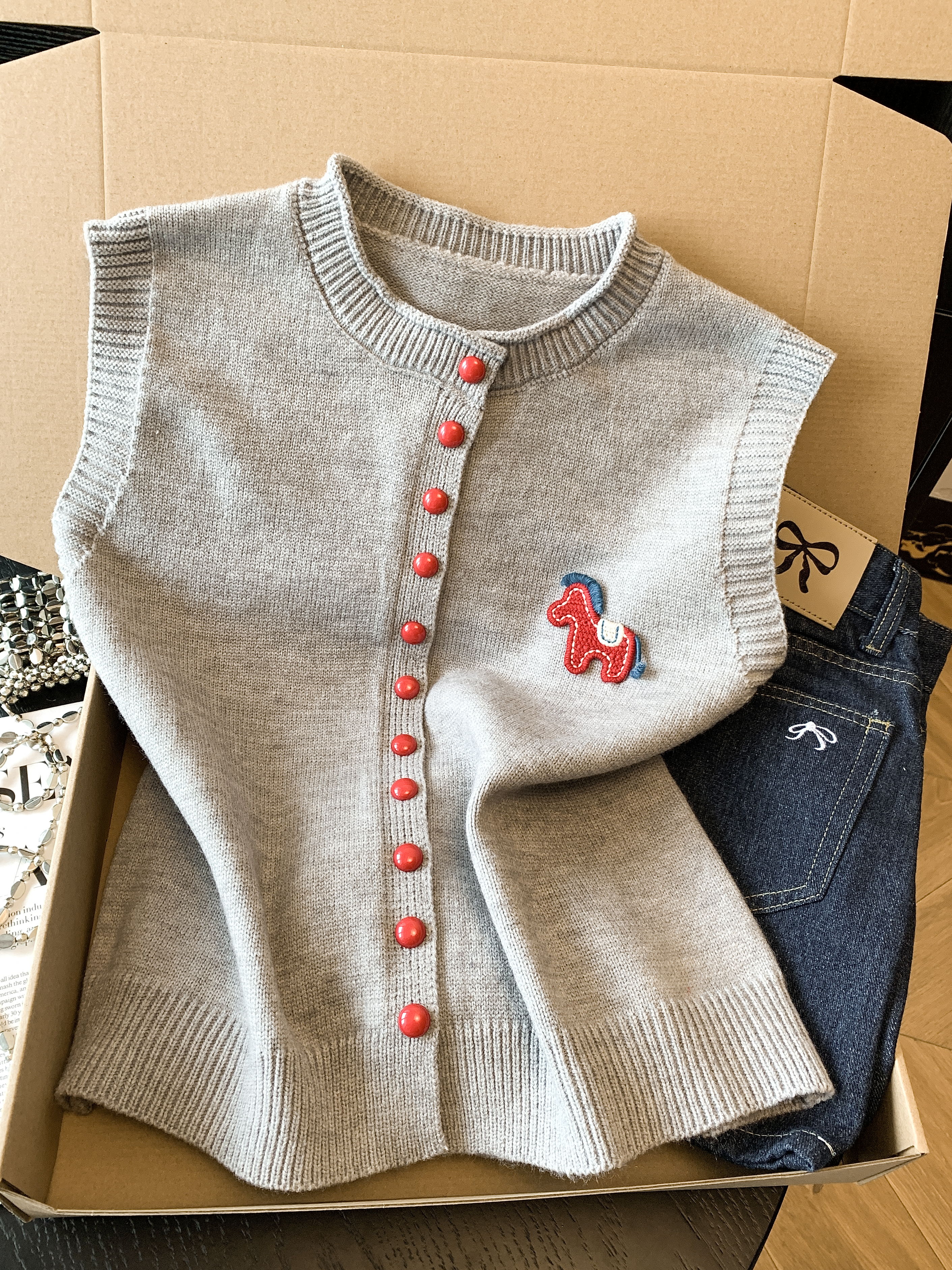 實拍韓系美拉德法式甜美高級感小馬刺繡針織開衫春秋疊穿針織上衣