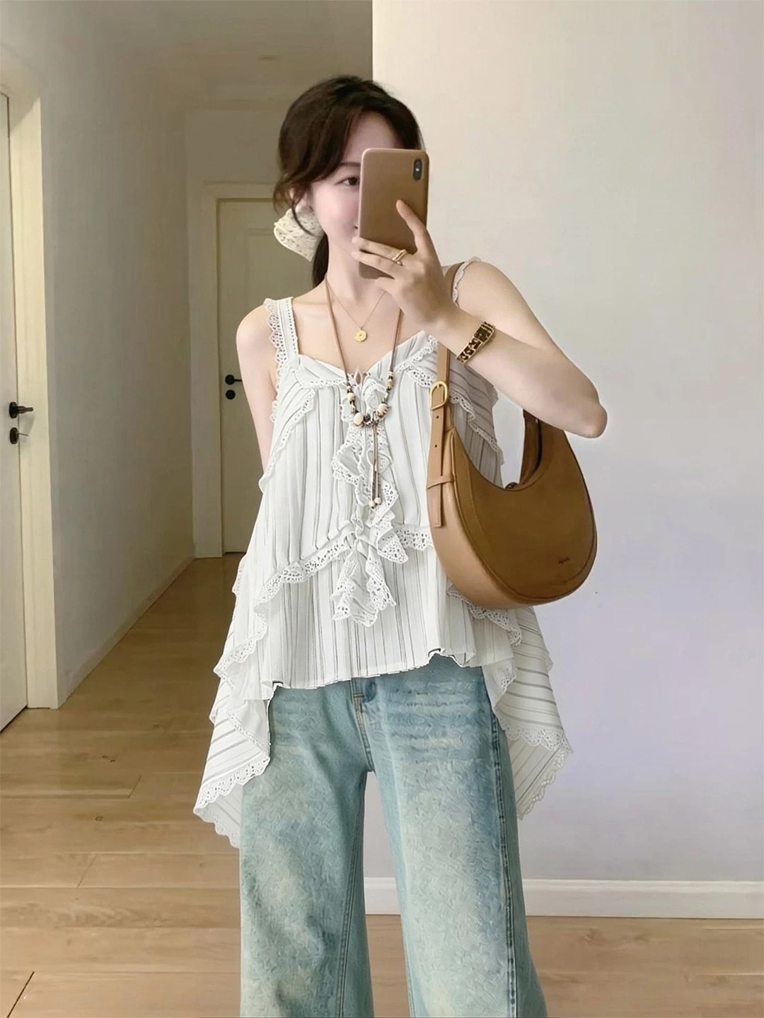 RY4108# 白色条纹多层荷叶边无袖吊带背心女2026夏可外穿炸街独特漂...