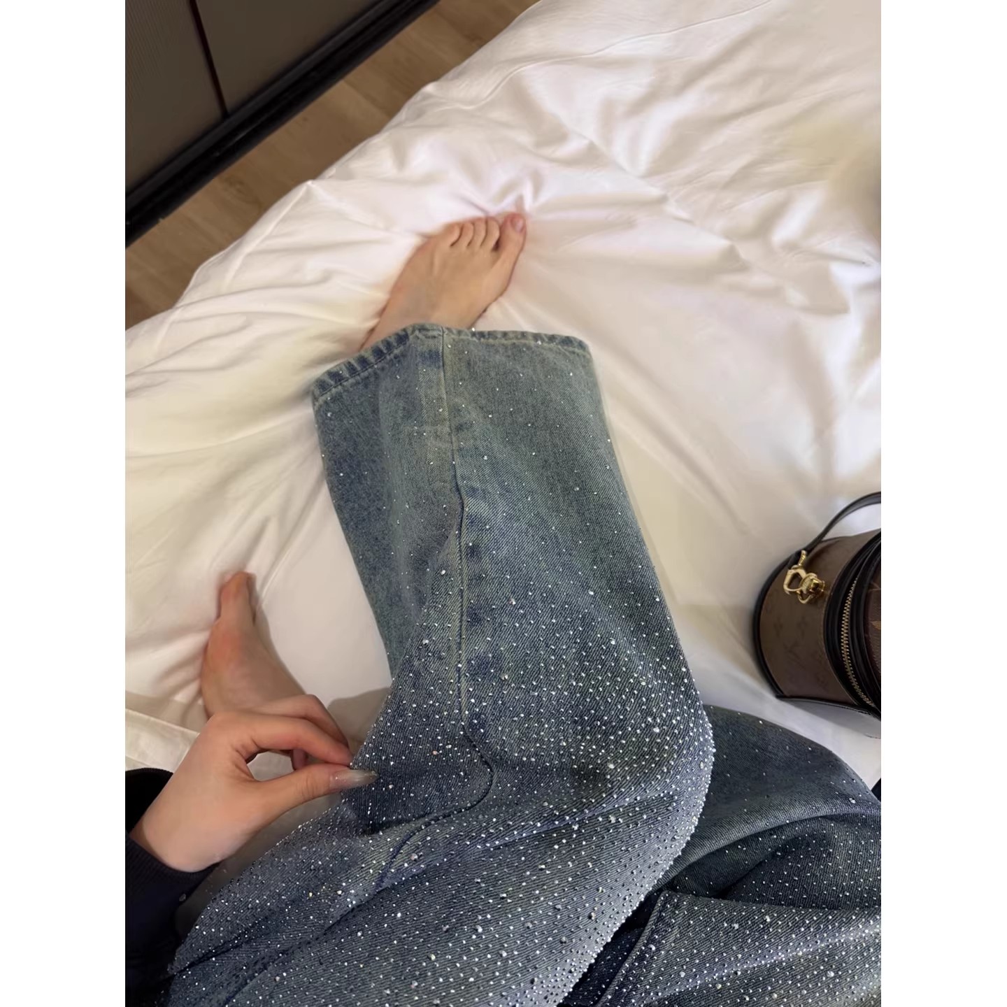 滿天星燙鉆闊腿牛仔褲女2026新款春季設計感小眾高腰寬松直筒褲子