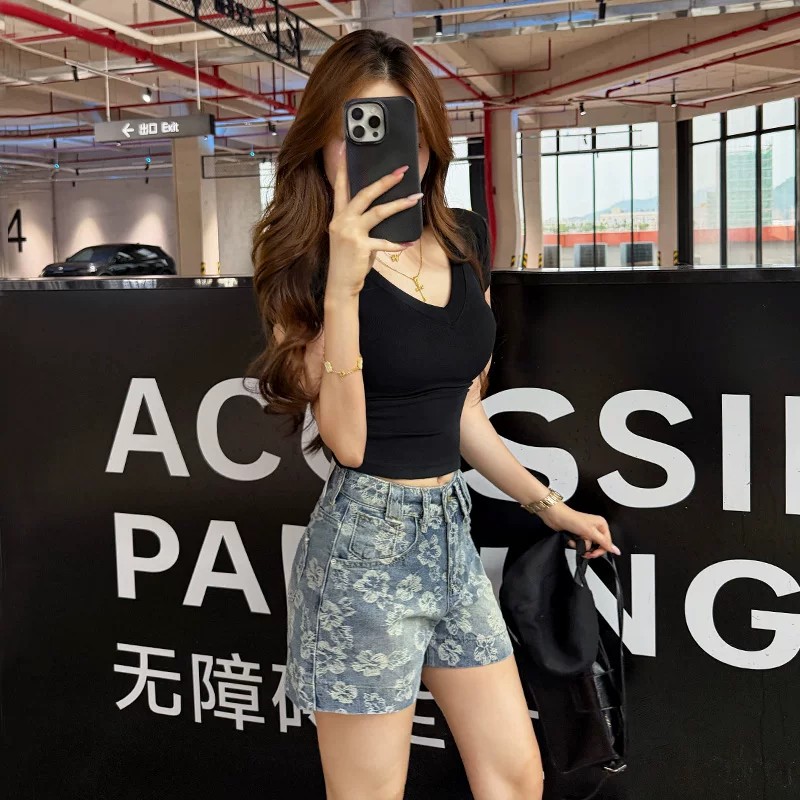 牛仔短褲女夏薄款2026新款潮流顯瘦時尚高級辣妹寬松碎花圖案短褲
