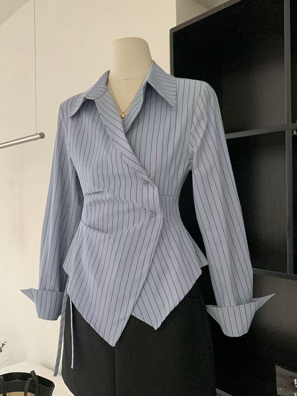 MY16695# 设计感小众不规则收腰显瘦时髦条纹衬衫新款长袖上衣女裝貨源...