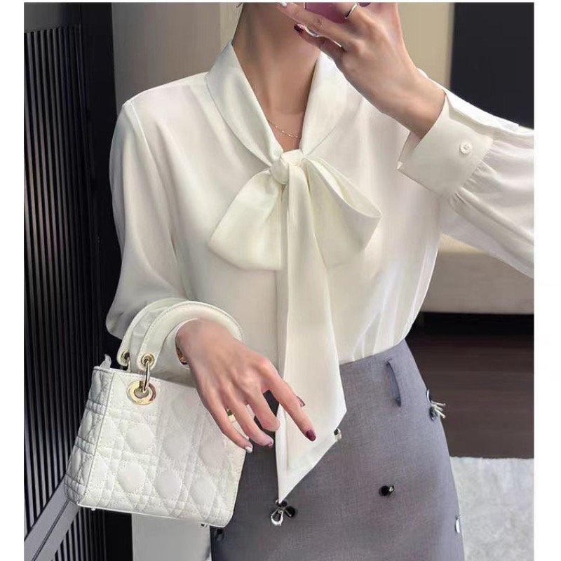 MY16692# 美飞了气质出众  通勤穿搭 蝴蝶结系带白色缎面衬衫女裝貨...