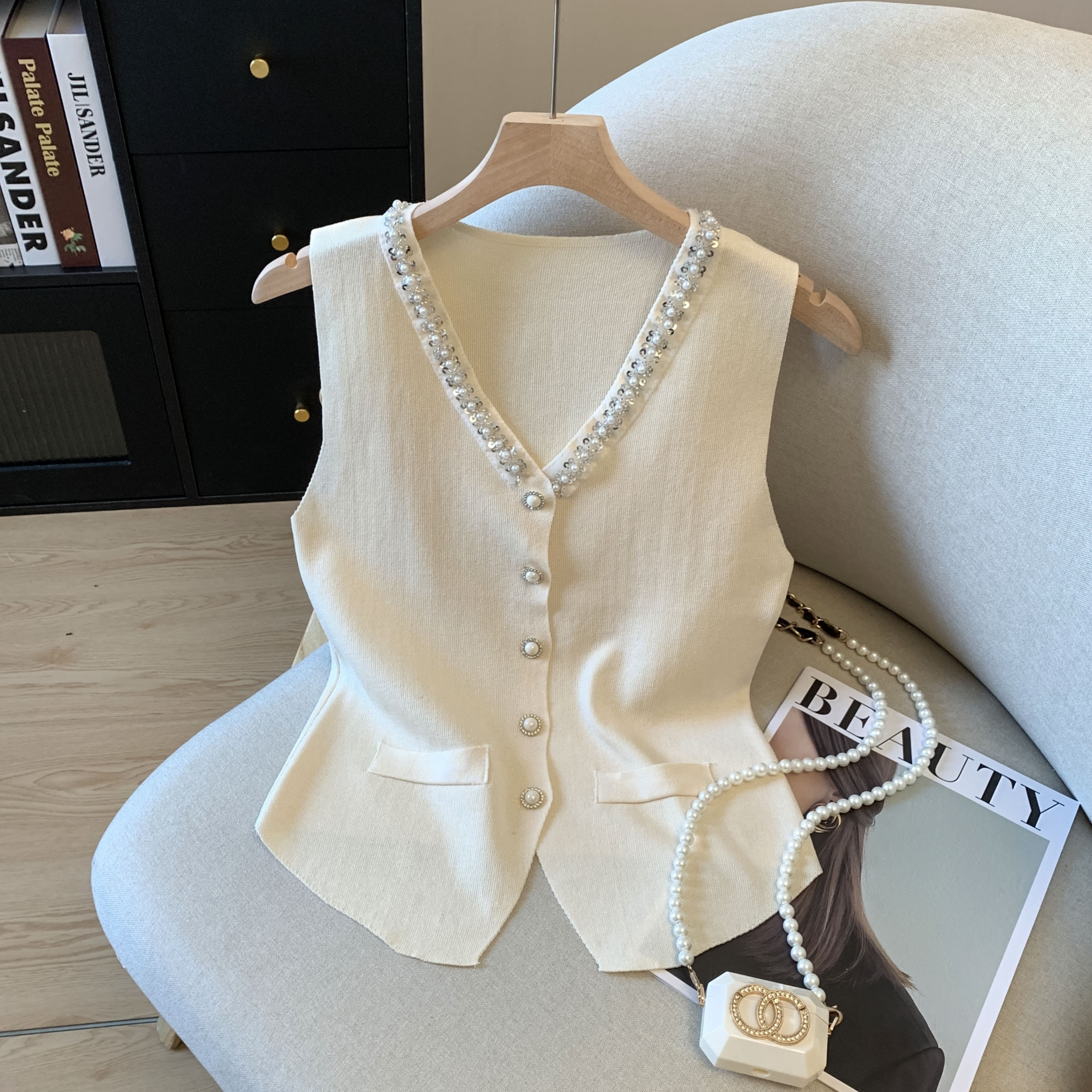 RY3194# 实拍2026夏季冰丝背心马甲针织衫V领无袖上手工钉珠高级感小开衫