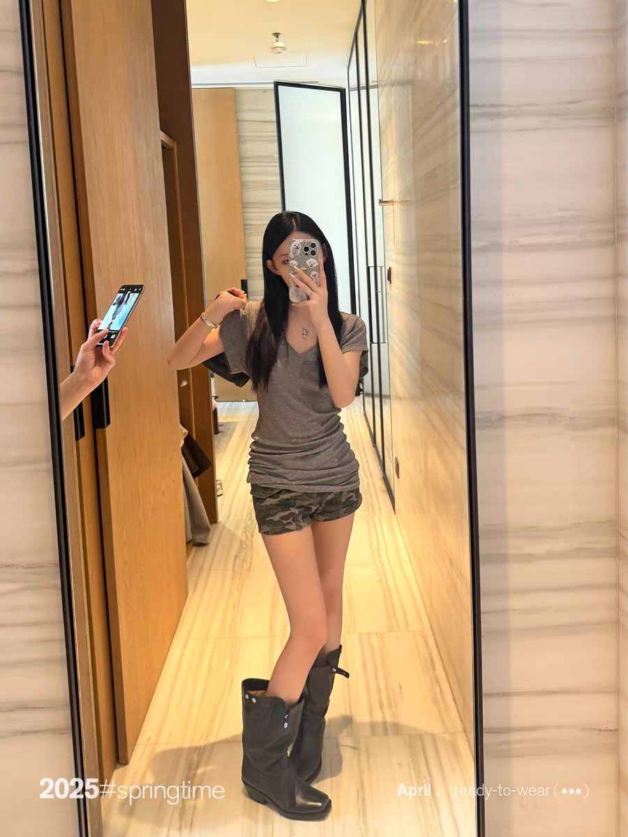 SUNONEONE 迷彩牛仔短褲女春季低腰直筒修身辣妹休閑褲子