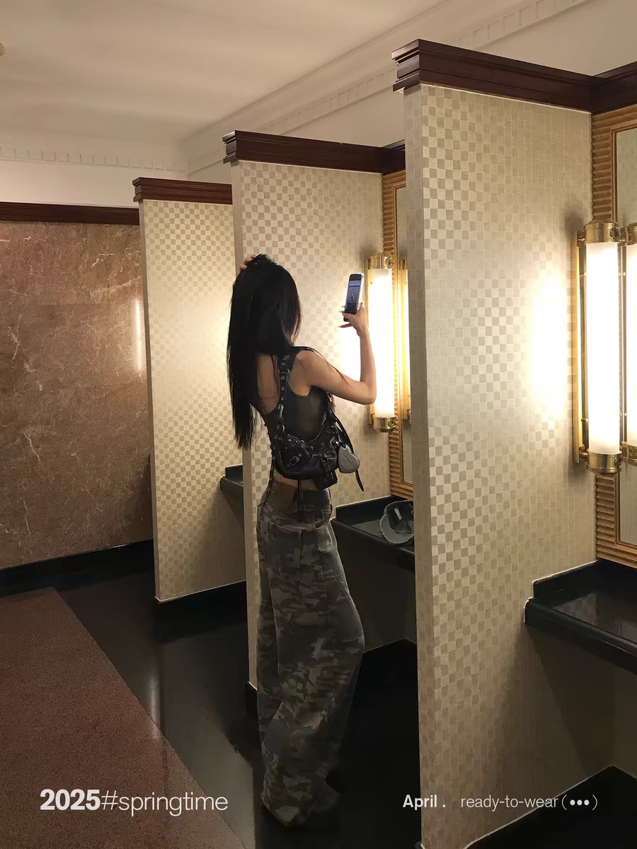 SUNONEONE 迷彩印花寬松牛仔褲女春新款美式闊腿設計感低腰休閑褲