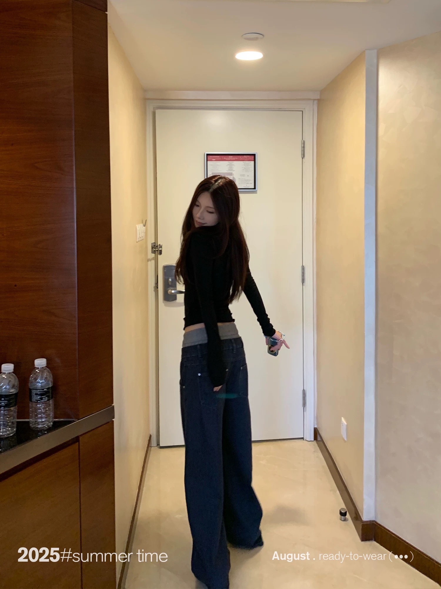 SUNONEONE 設計感拼接腰頭直筒牛仔褲女春季新款丹寧原色休閑褲子