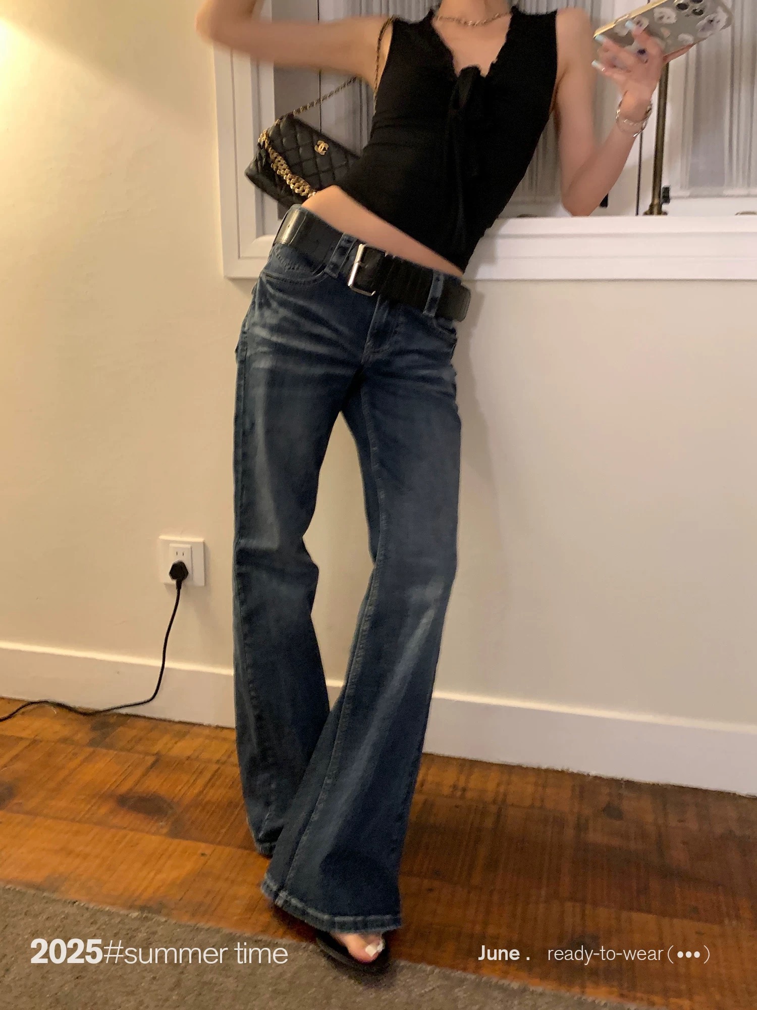 SUNONEONE 貓須磨白修身微喇牛仔褲女秋新款美式復古休閑低腰褲子