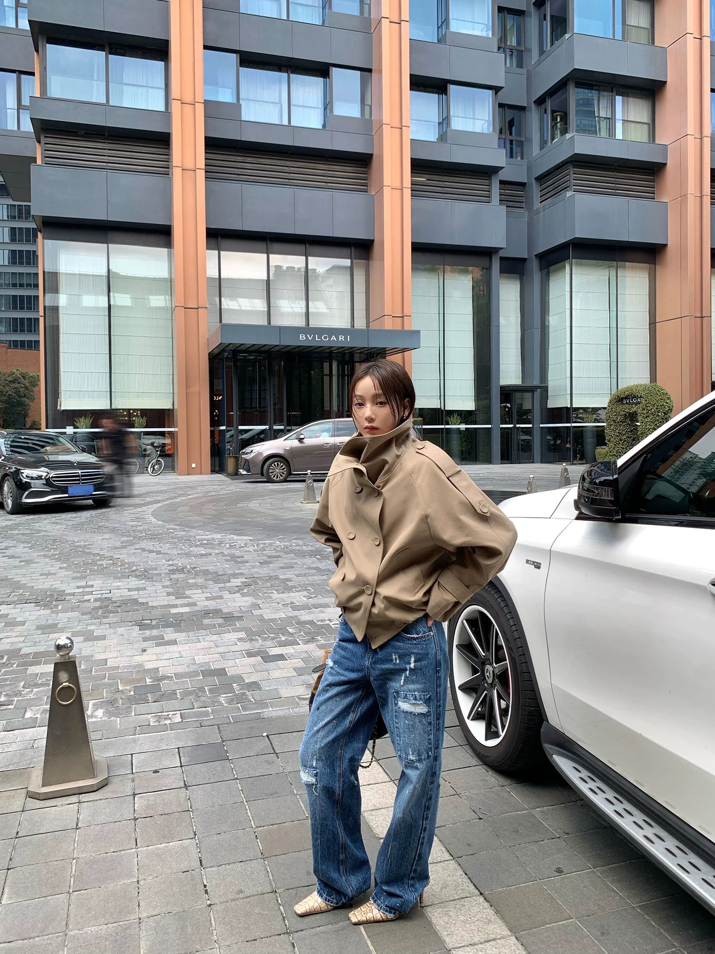 區區歐陽破洞潑墨牛仔褲女春季新款寬松直筒拖地長褲做舊復古褲子